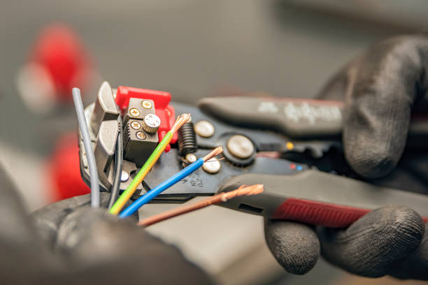 Best Local Electrician Companies  in Santa Anna, TX
